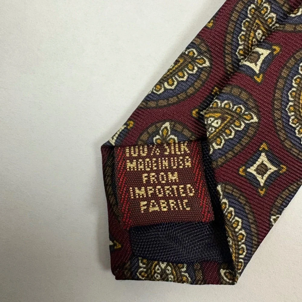 Chaps Ralph Lauren Mens Silk Tie Burgundy Medallion Paisley Geometric USA Made